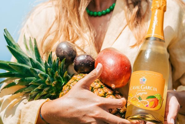 Harmonizações com Casal Garcia Sangria Frutos Tropicais